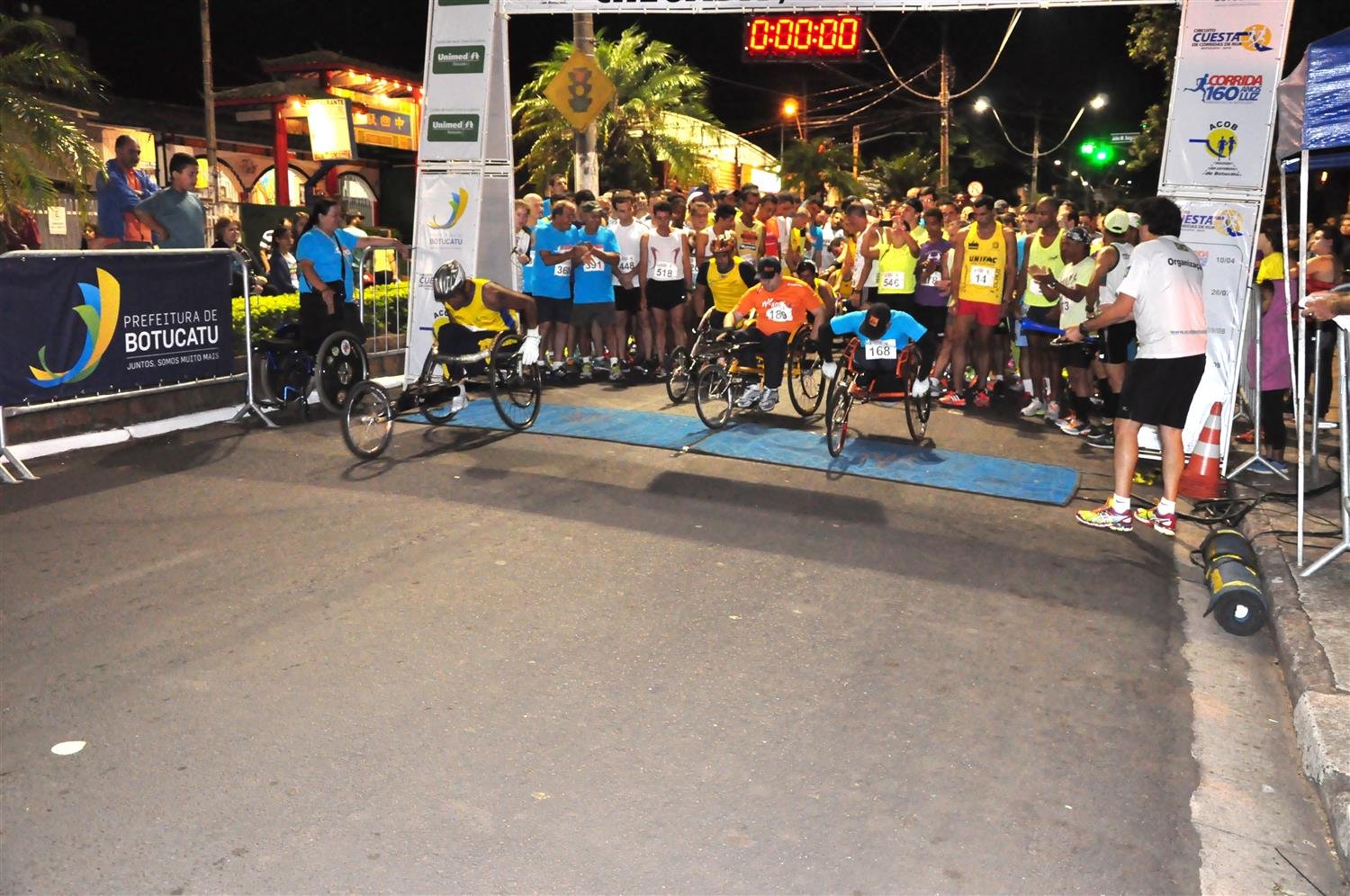 Retirada Dos Kits Para A Corrida Noturna Anos Luz Ocorre At Sexta