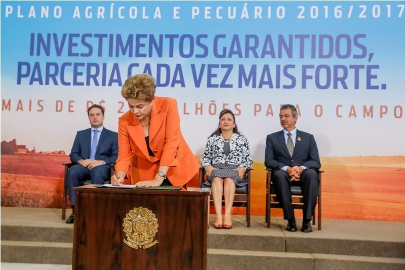 Brasília - DF, 04/05/2016. Presidenta Dilma Rousseff durante cerimônia de Lançamento do Plano Agrícola e Pecuário 2016/2017 no Palácio do Planalto. Foto: Roberto Stuckert Filho/PR