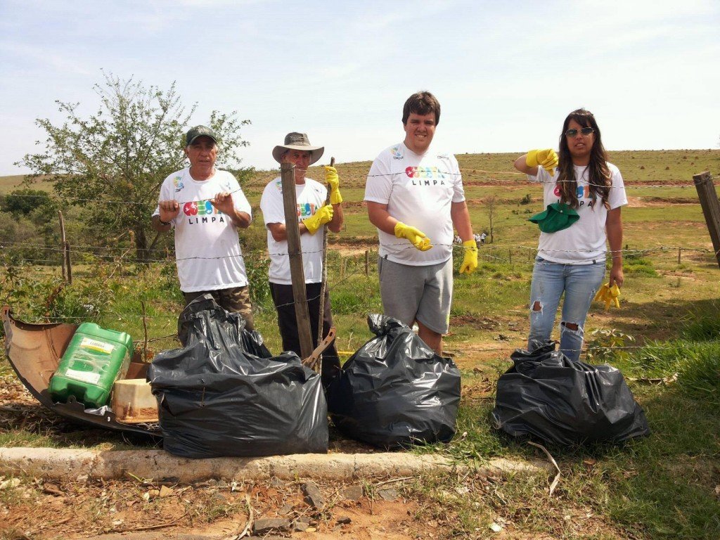 cuesta-limpa-retirada-de-lixo-do-aracatu-3