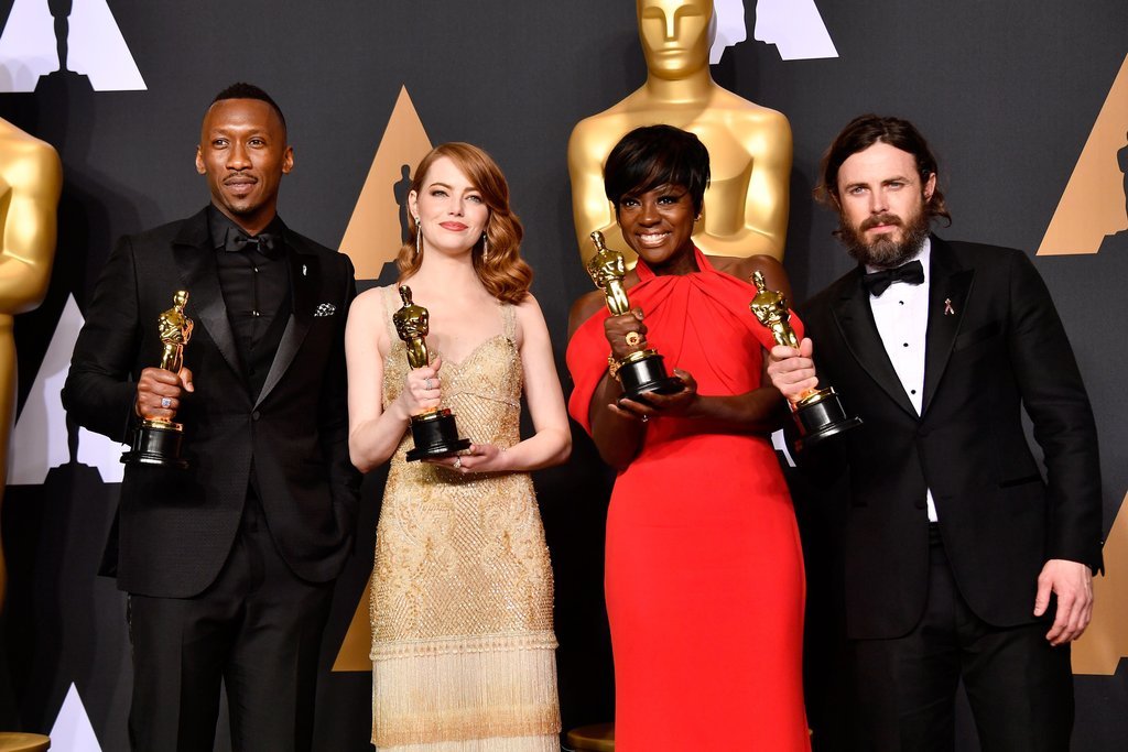 Mahershala Ali, Emma Stone, Viola Davis e Role Casey Affleck, vencedores do Oscar 2017