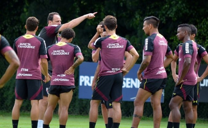 São Paulo, de Rogério Ceni, faz a sua primeira partida diante da torcida no Morumbi