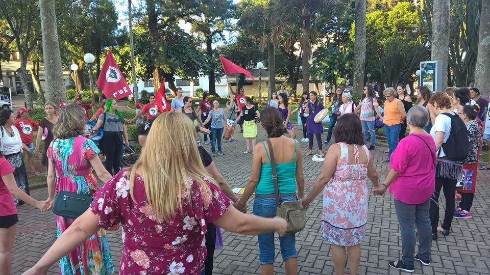 Participantes pediam ainda o fim da violência de gênero e da cultura de estupro. (Foto: Divulgação)