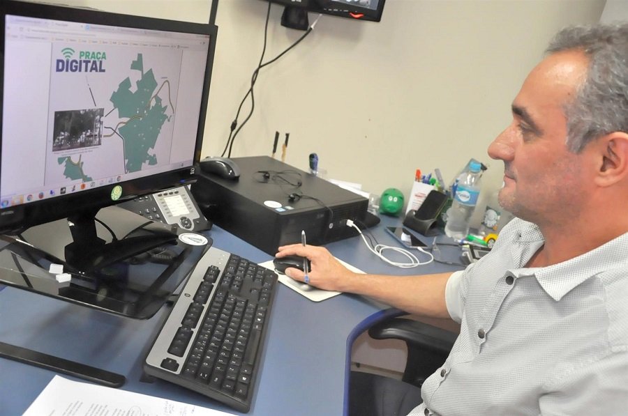 Campos: Apesar da internet estar há um bom tempo inserida na vida das pessoas, a democratização deste serviço através de sinal Wi-Fi é algo recente no País"