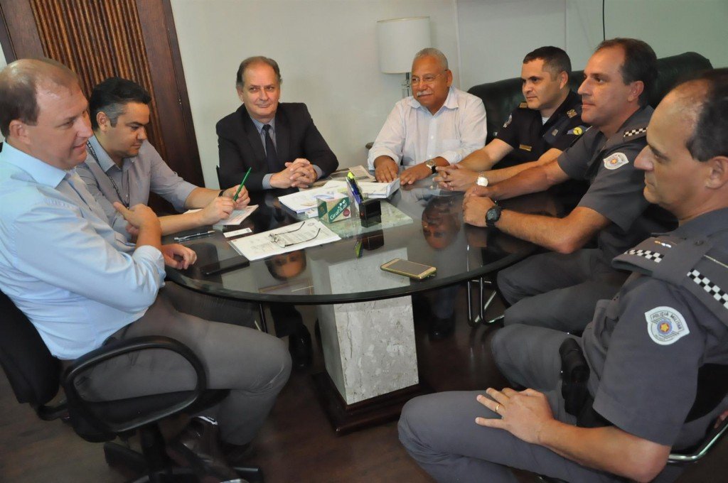 Reunião entre setores responsáveis pela segurança tratou da questão dos depósitos