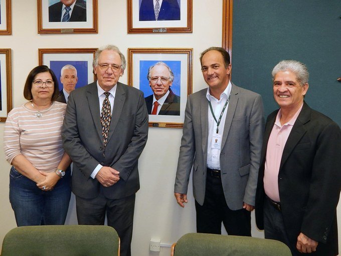 Professores Maria Denise Lopes, José Paes, Celso Antonio Rodrigues e Cezinande de Meira