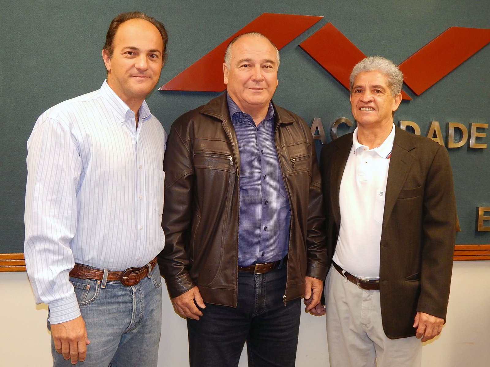 Professores Celso Rodrigues, Vulcano e Cezinande de Meira