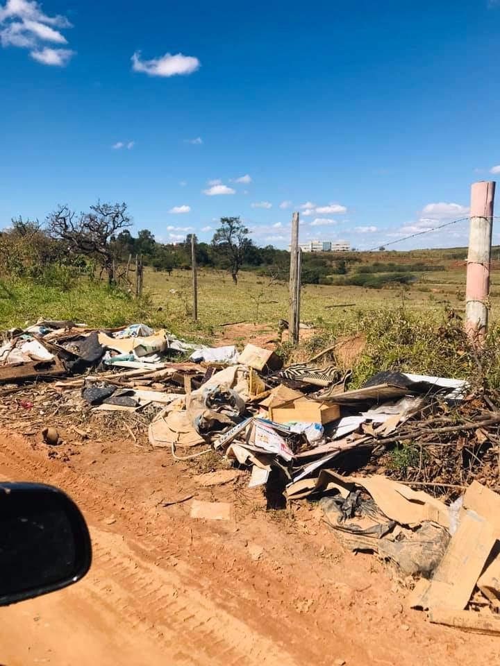 Botucatu Mais Um Flagra De Descarte Irregular De Lixo Dessa Vez Nas