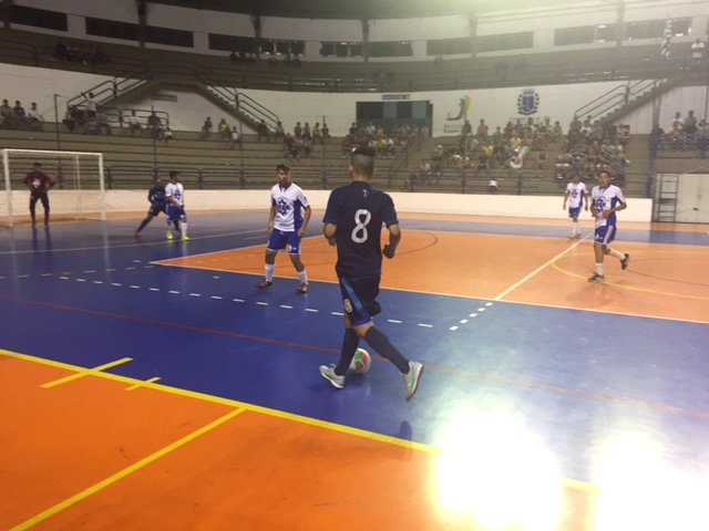 Botucatu goleia no masculino, mas perde no feminino pela Copa TV TEM de futsal