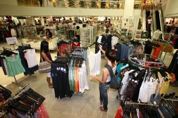 Intenção de consumo das famílias registra alta de 0,5% em junho
