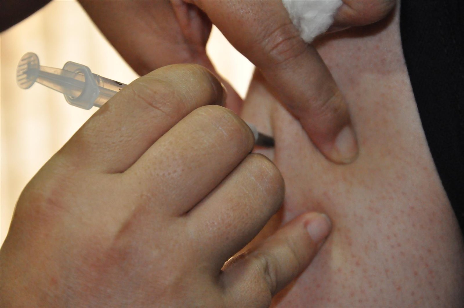 Botucatu: vacinação contra a gripe funcionará em sistema de drive-thru