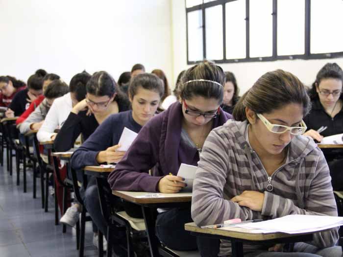 Amanhã é o último dia para se inscrever no vestibular 2018 da Unesp