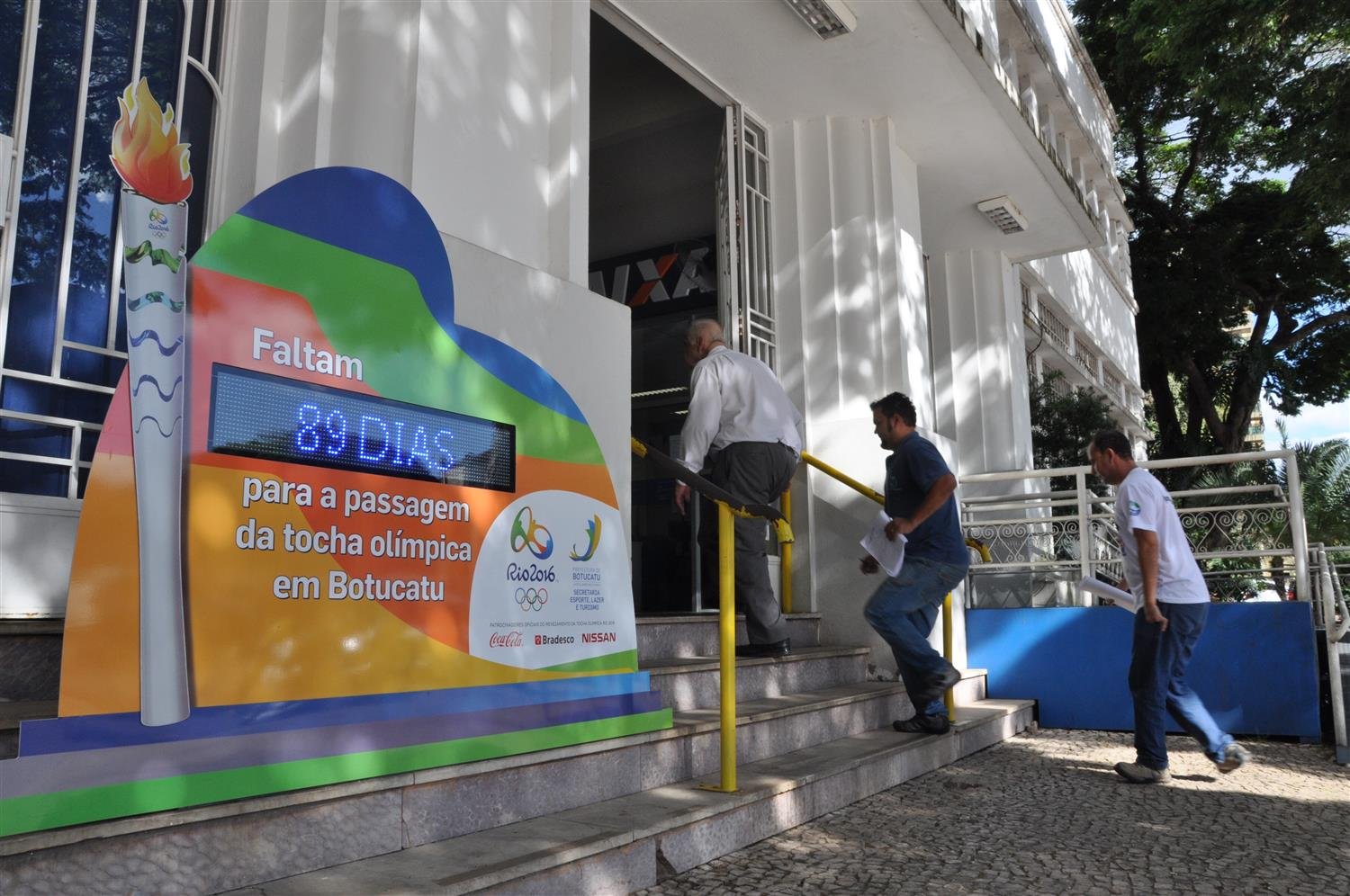 Contador mostra os dias para Botucatu receber a Tocha Olímpica