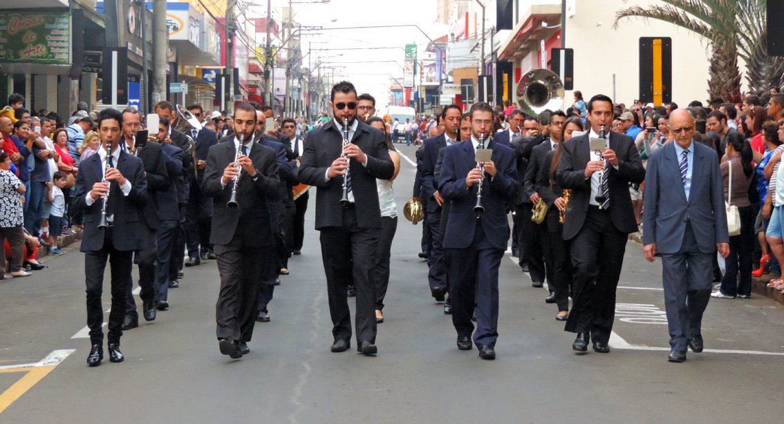 Sábado tem música na Praça do Bairro com Corporação Musical