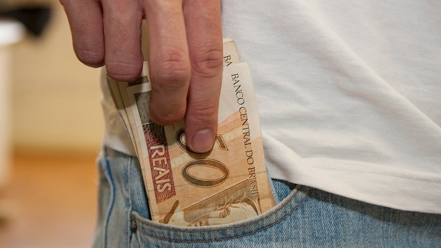 Receita recebe declaração do Imposto de Renda de quem perdeu o prazo