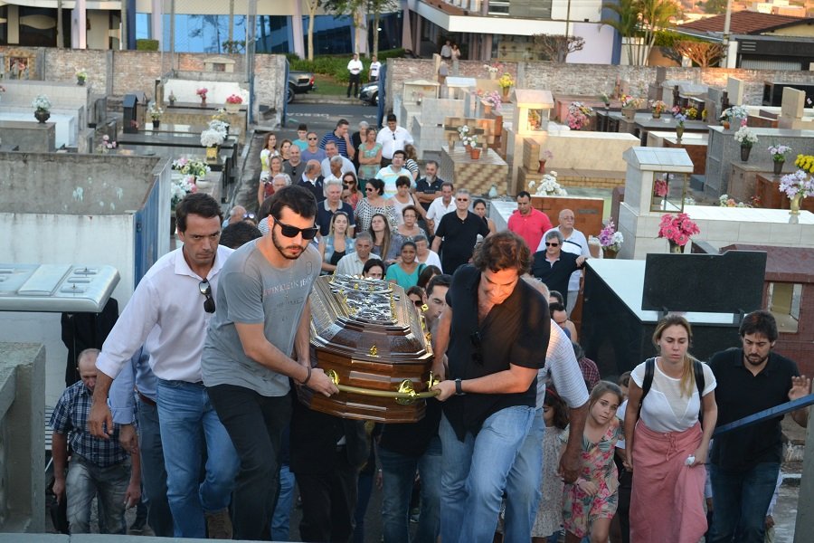 A despedida a Francisco Marins