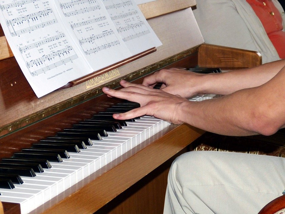 Pianistas de Botucatu farão concerto gratuito nesta quinta, dia 28