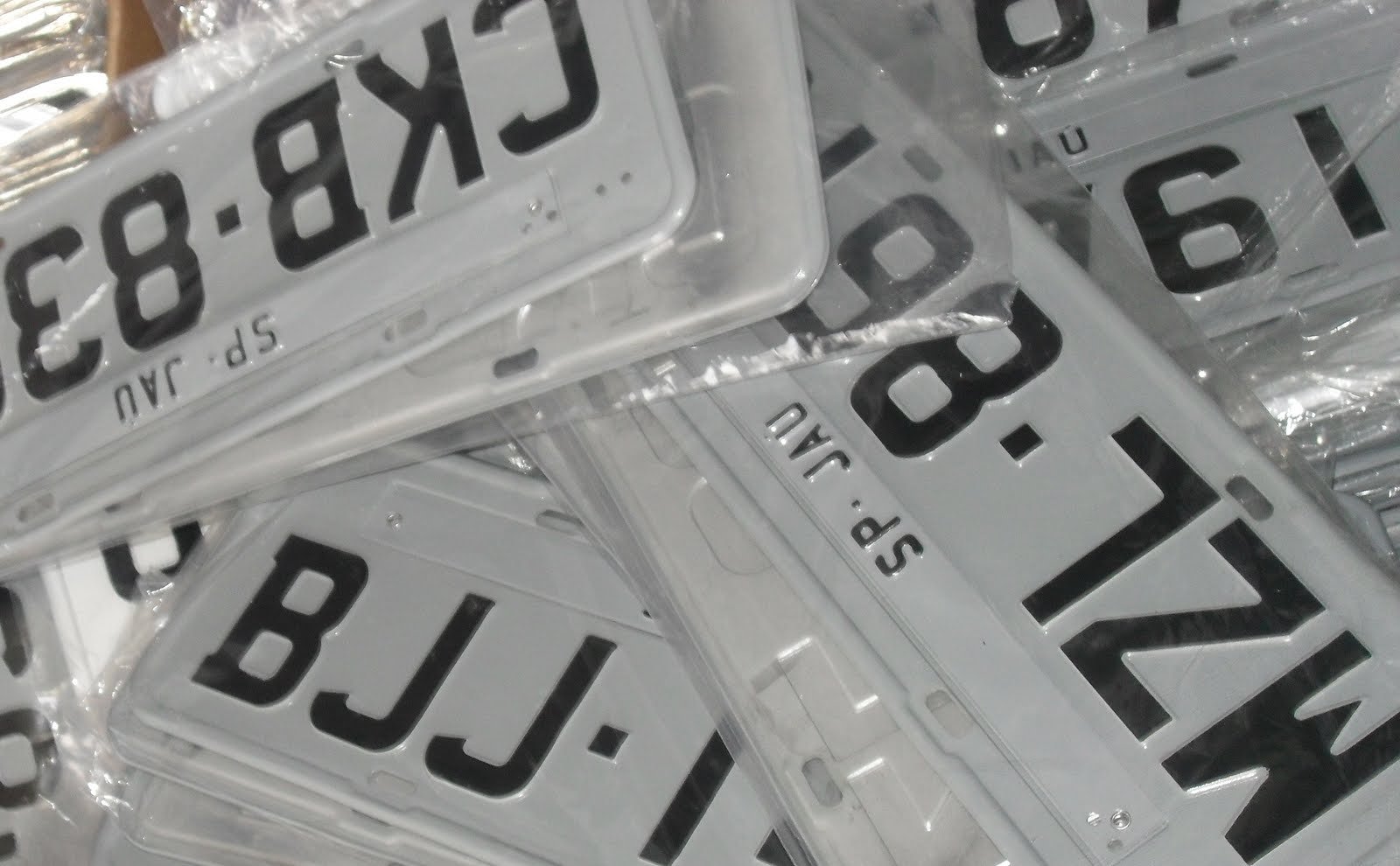 Em SP, donos de carros 0km poderão personalizar placas