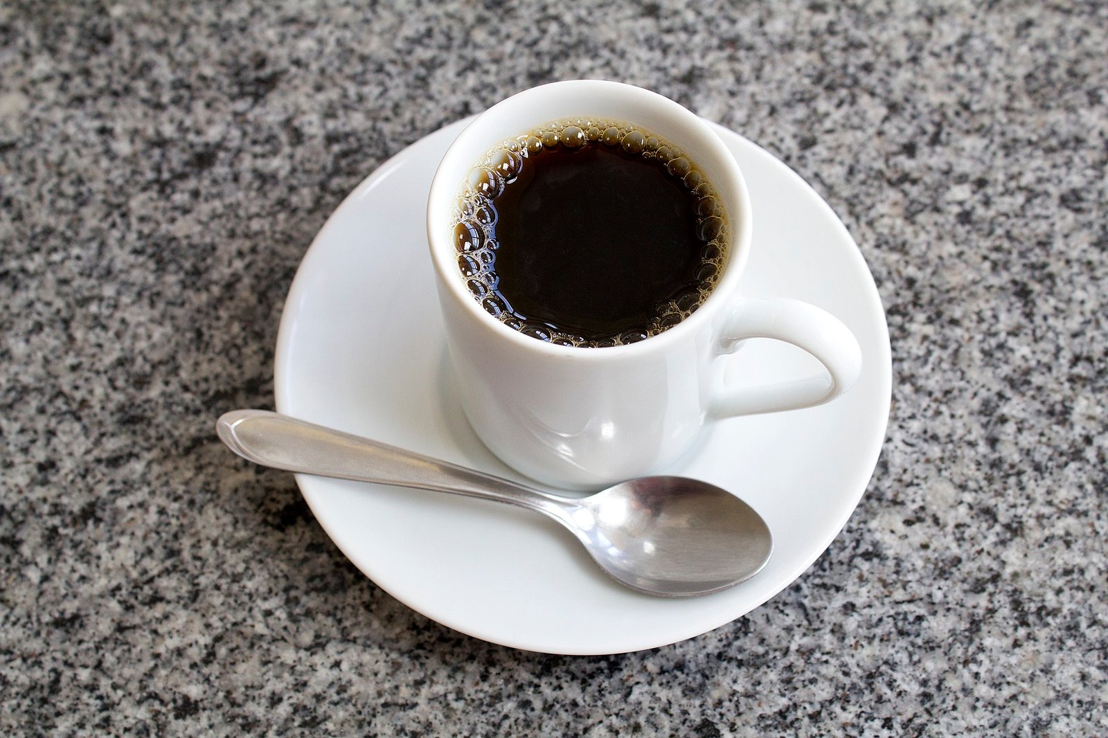 Consumo moderado de café ajuda a proteger de doenças cardiovasculares