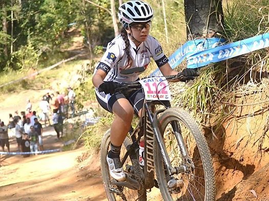 Larissa Brasa é vice-campeã brasileira de Mountain Bike