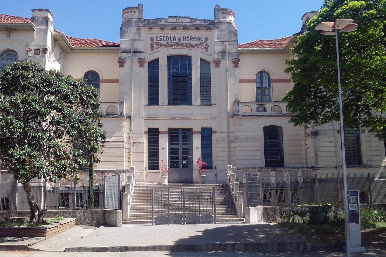 Governo do Estado autoriza reforma na EECA e em escola de São Manuel