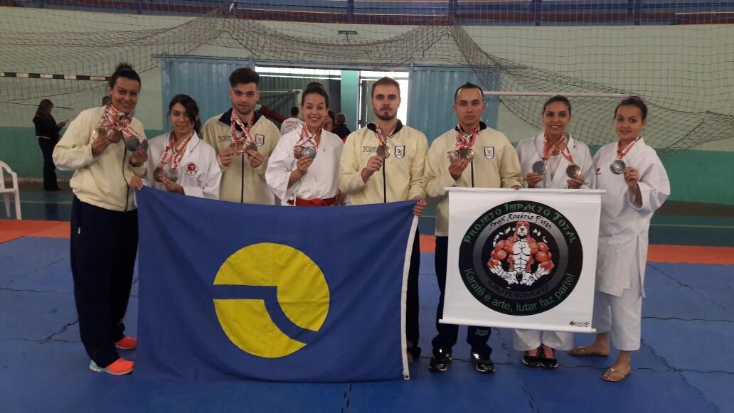 Karatecas de projetos sociais de Botucatu conquistam medalhas nos Regionais