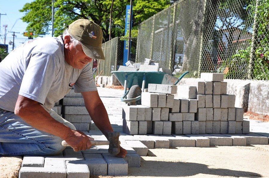 Área externa do Espaço Cultural passa por revitalização