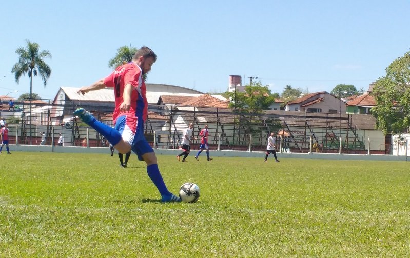 Campeonatos de Futebol Sub-18 e Veterano A-40 encerram 1ª fase neste domingo (20)
