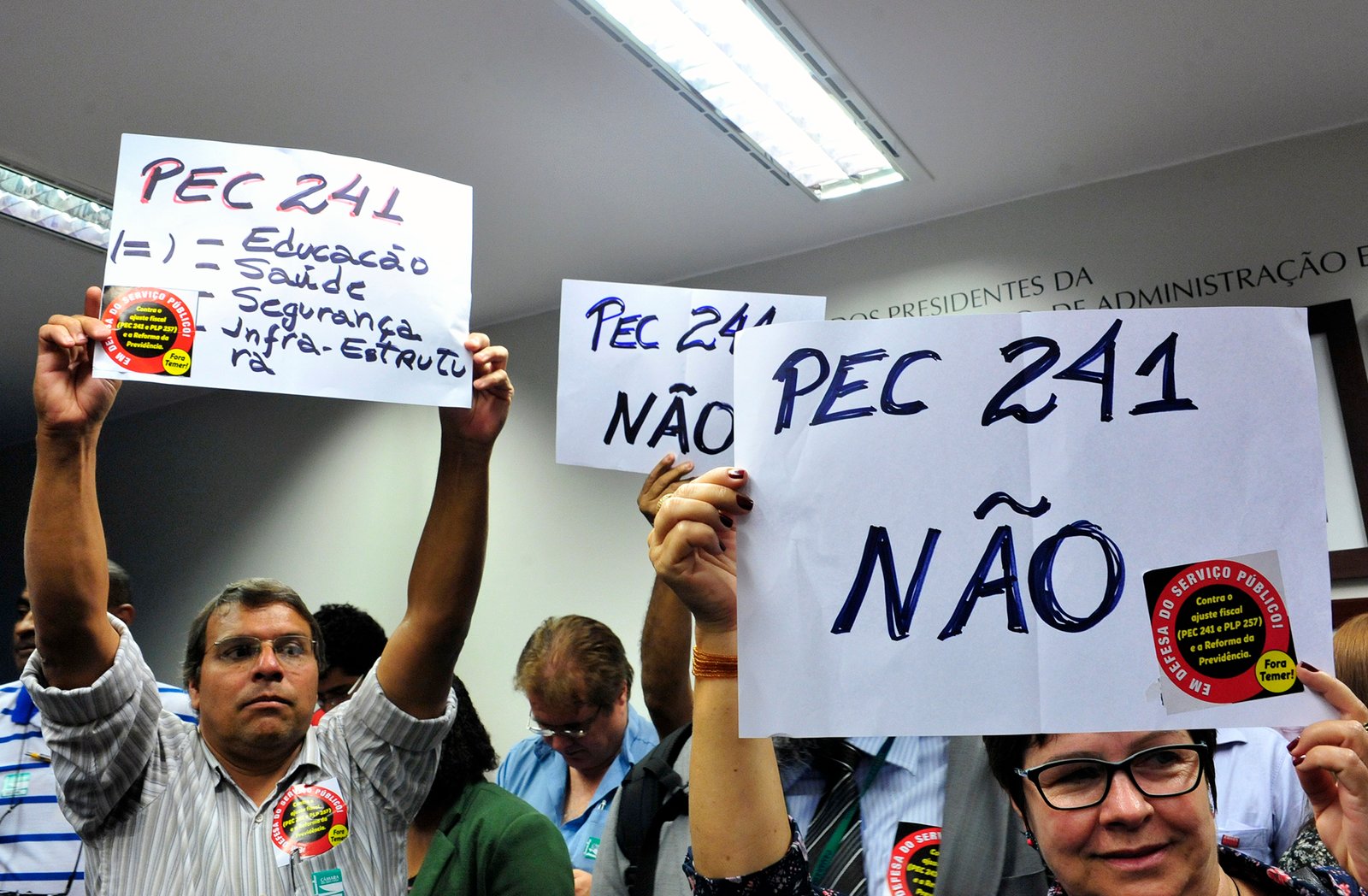 Austeridade e Retrocesso