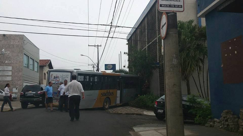 Após casos de acidentes, Stadtbus é multada em R$ 8.375