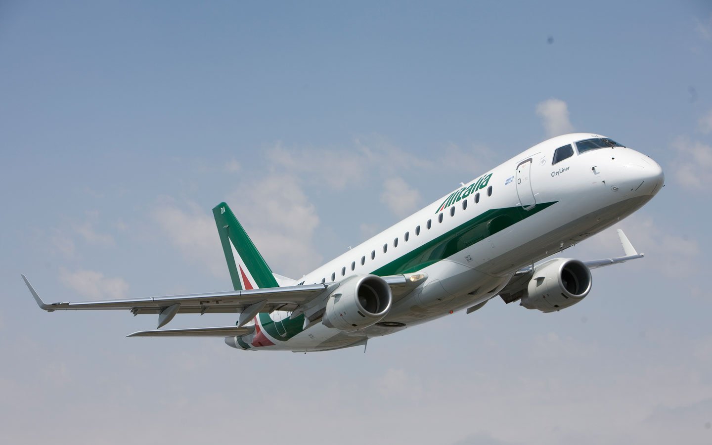 Embraer assina acordos com United Airlines e Republic Airways