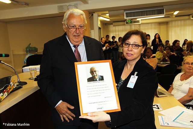 Unesp homenageia médico William Saad Hossne