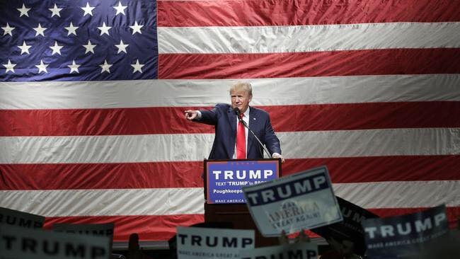 Trump confirma que fará muro na fronteira com México