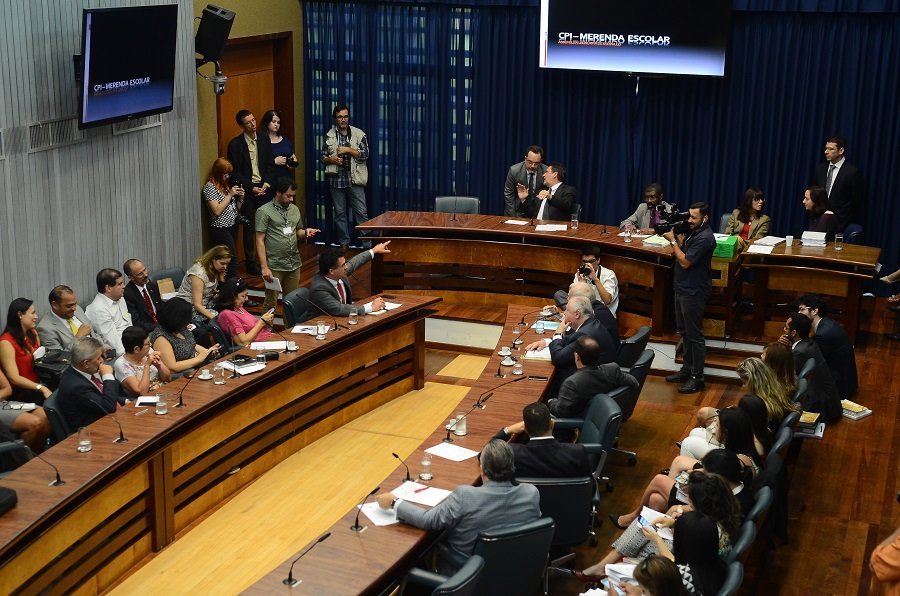 Base de Alckmin encerra CPI da Merenda sem responsabilizar tucanos por corrupção