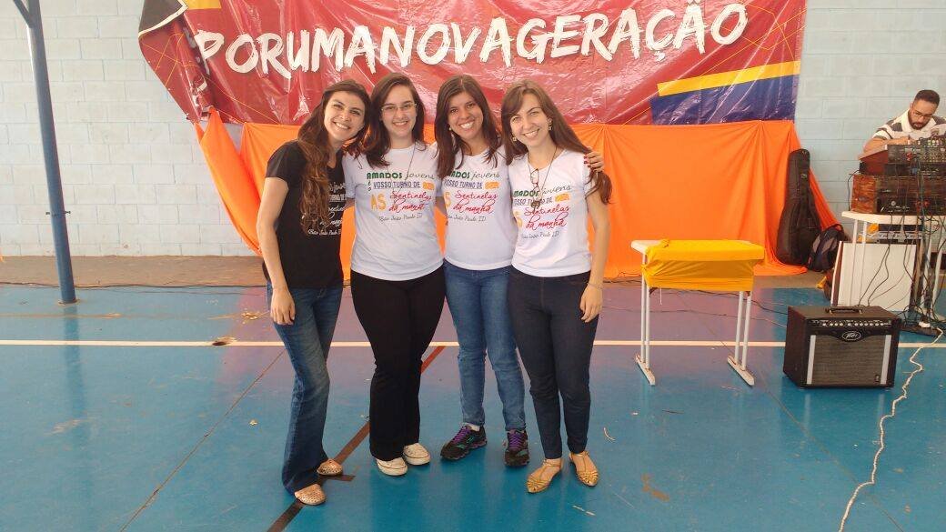 Jovens de Botucatu participam de missão evangelizadora no litoral paulista