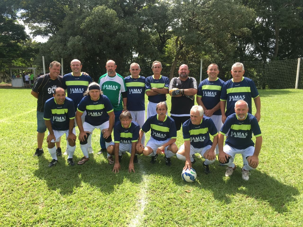 Resenha e Ótica Fernando Treviso garantem vaga na final do Torneio das Mangas