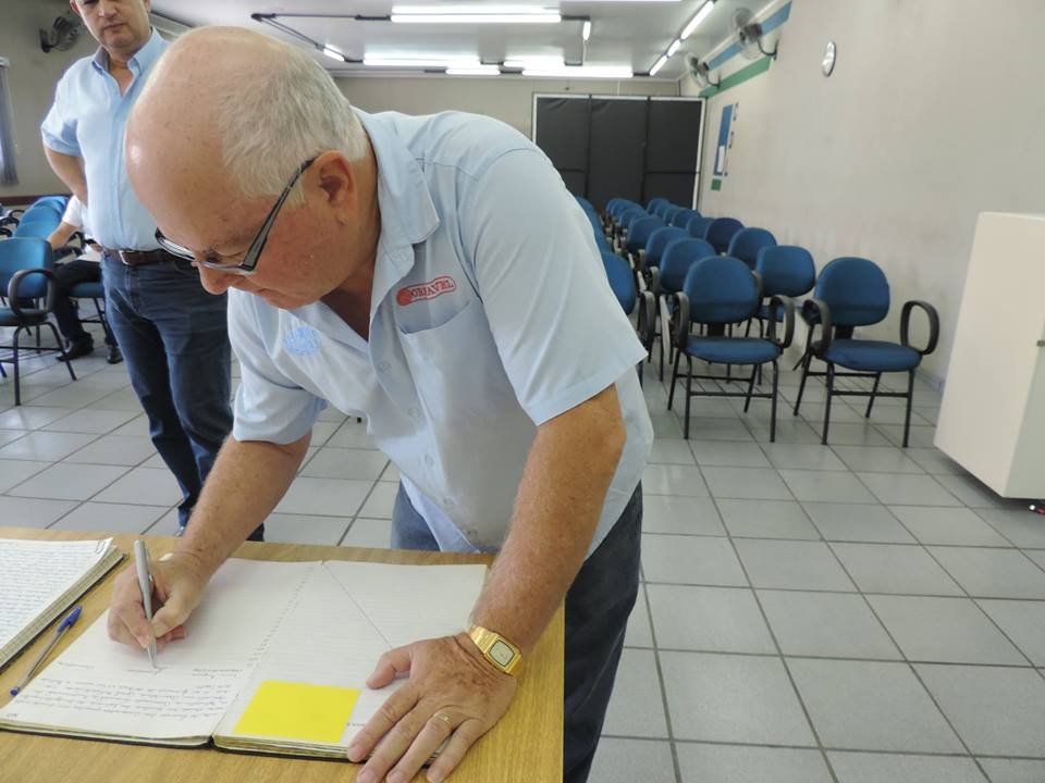 Emílio Angella Neto é eleito novo presidente da ACE/CDL