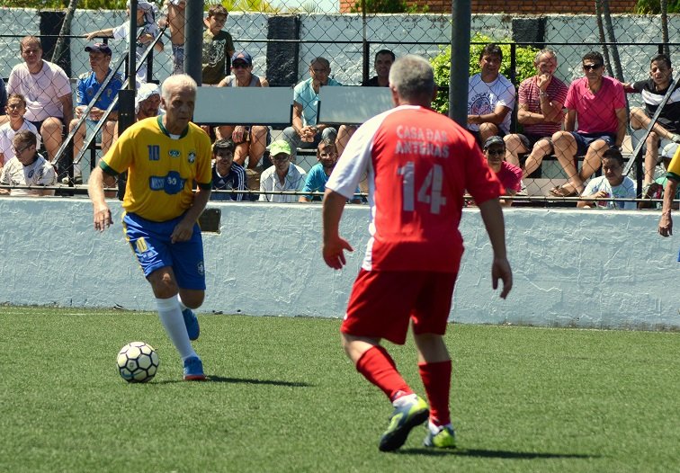 Emoção, futebol de primeira e solidariedade na abertura do 30º Campeonato de Futebol Suíço da AAB