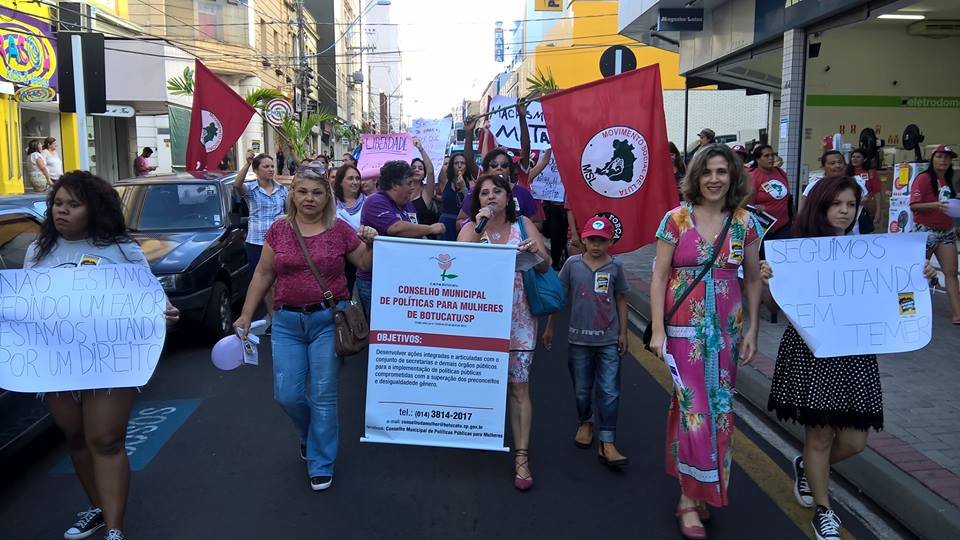 Mulheres promovem mobilização e pedem respeito e fim da violência de gênero