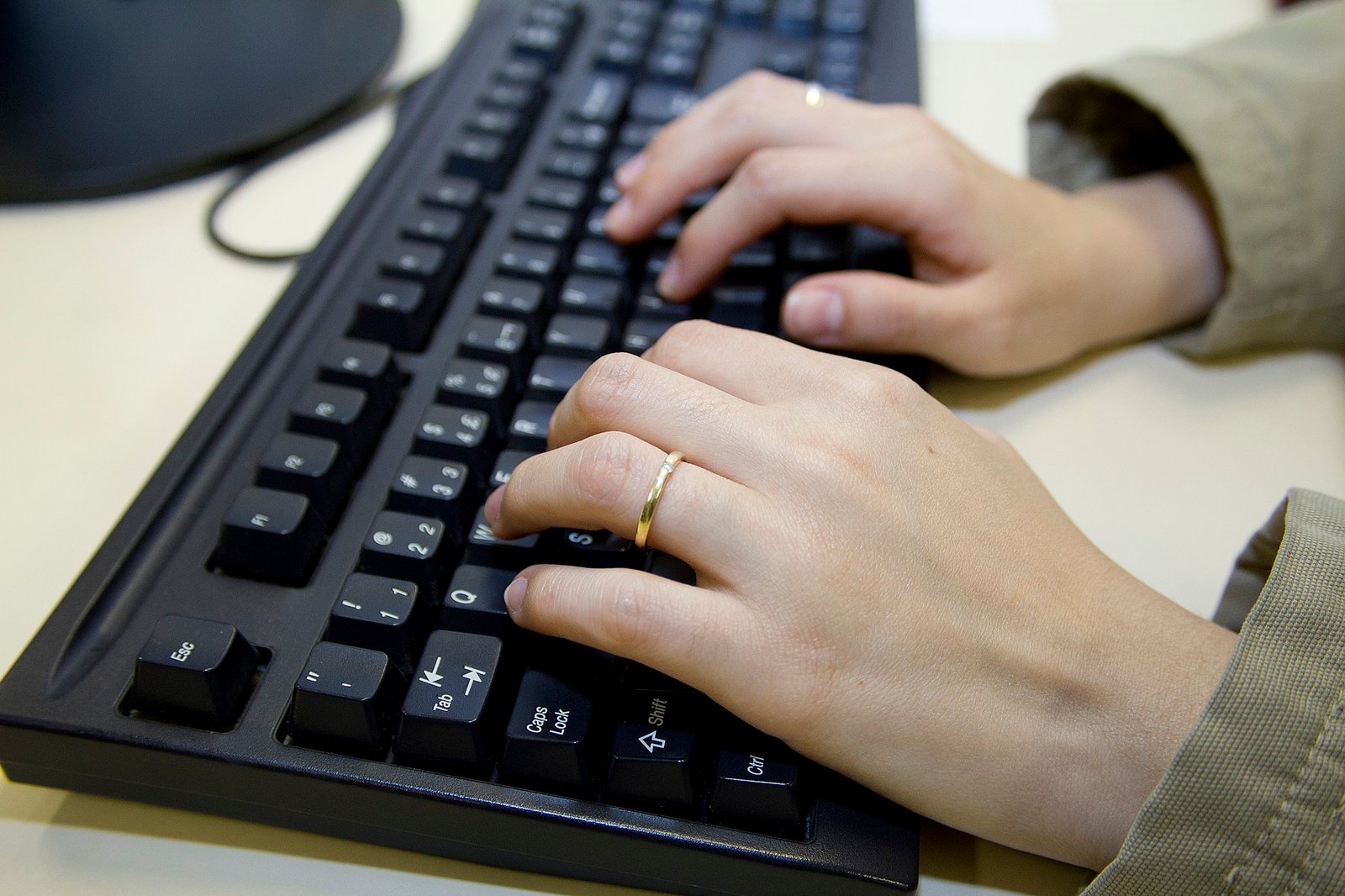 Contribuintes podem entregar declaração do Imposto de Renda a partir de hoje