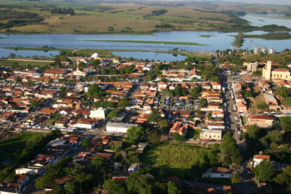 Câmara de Anhembi abre concurso para três cargos