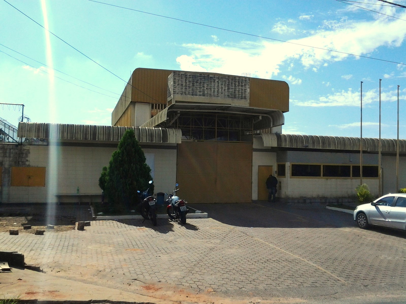 Centro da Fundação CASA de Botucatu recebeu grupo de canto e dança da Adefib