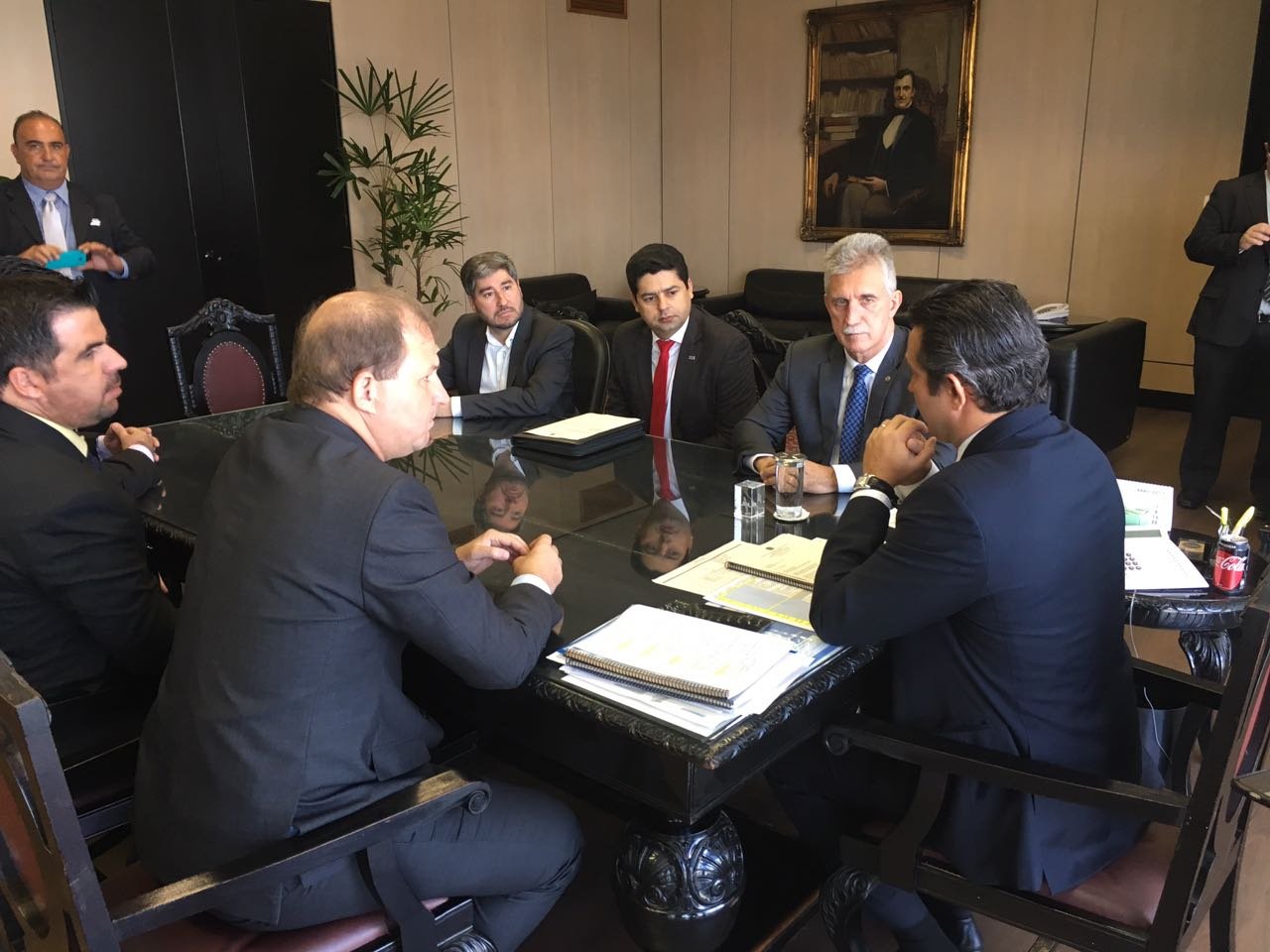 Ministro dos Transportes autoriza início das obras do viaduto que ligará regiões norte e leste, em Botucatu