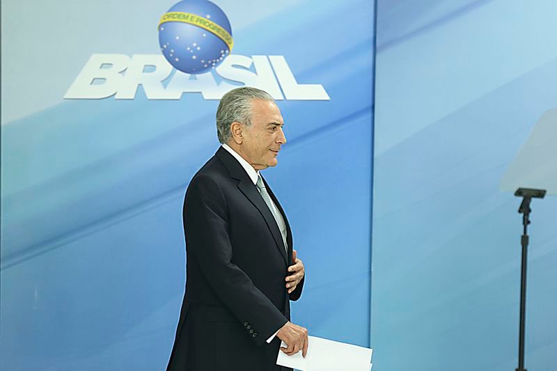 Conselho da OAB decide entrar com pedido de impeachment de Temer