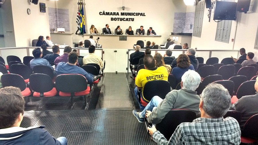 Rescisão de contrato com empresas de ônibus é debatida em audiência na Câmara