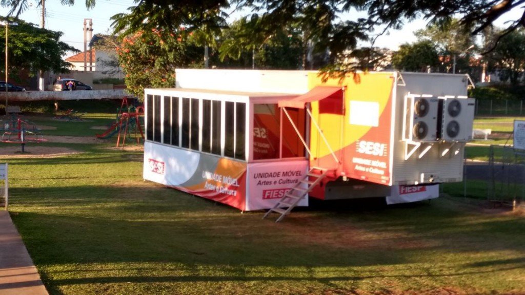 Escolas visitarão Carreta Cultural do Sesi