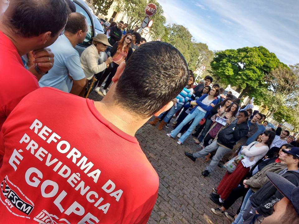 Centrais sindicais mantêm mobilização para o dia 30 contra reformas