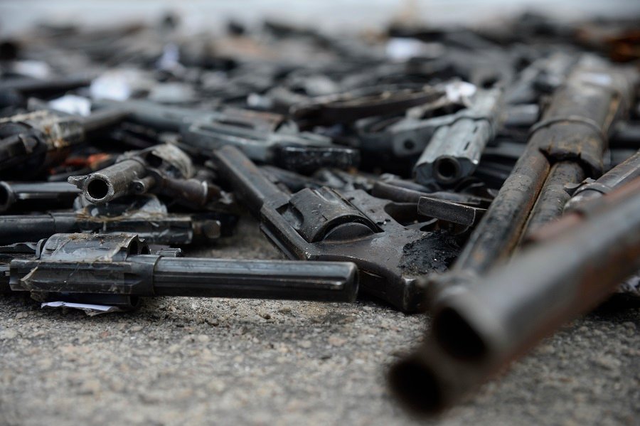 Deputado diz que Bolsonaro quer votar flexibilização de armas em 2019