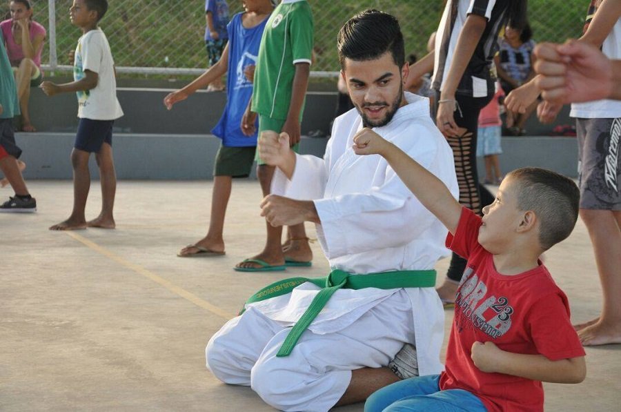 Projeto social com parceria da Prefeitura abrange 200 crianças nos “Predinhos do CDHU”