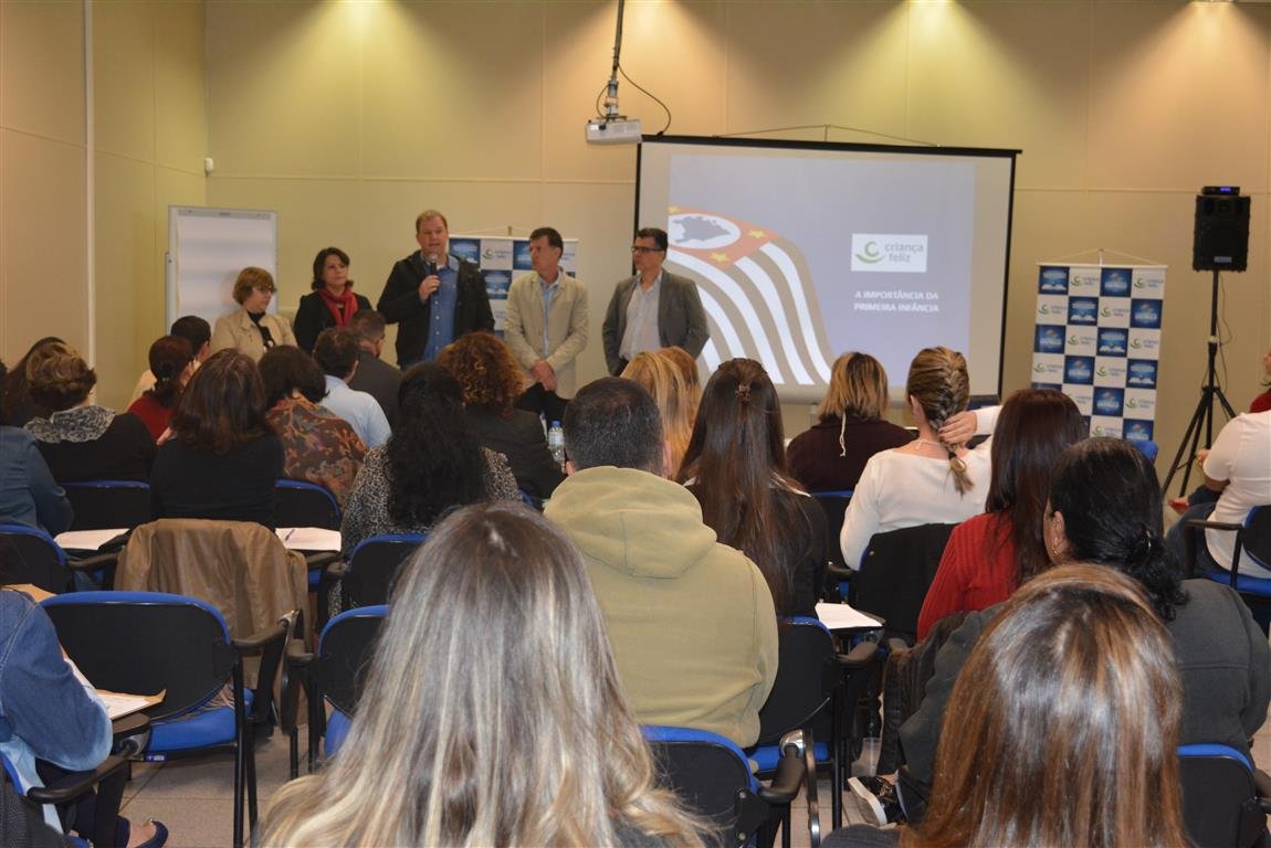 Botucatu sedia Capacitação de Supervisores do Programa Criança Feliz