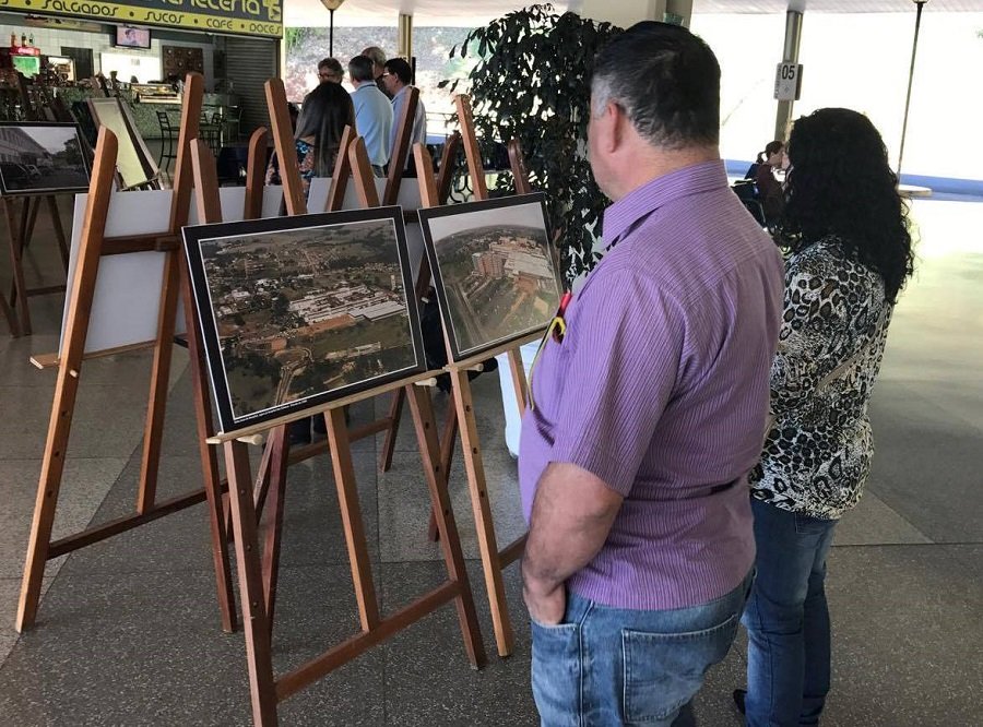 Exposição sobre os 50 anos do Hospital das Clínicas chega ao Terminal Rodoviário
